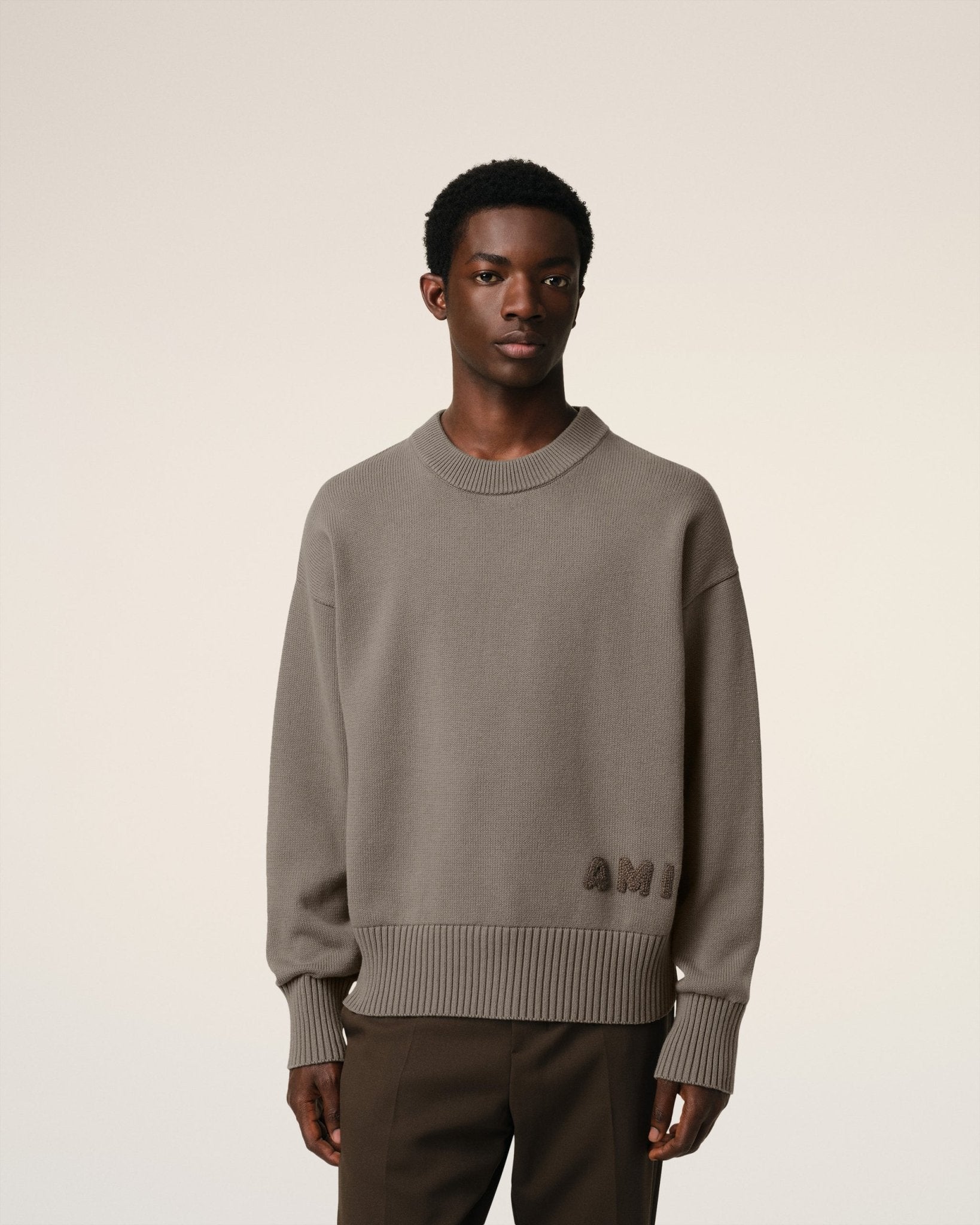 BEIGE COTTON AMI EMBROIDERED CREWNECK SWEATER - B30sneakers
