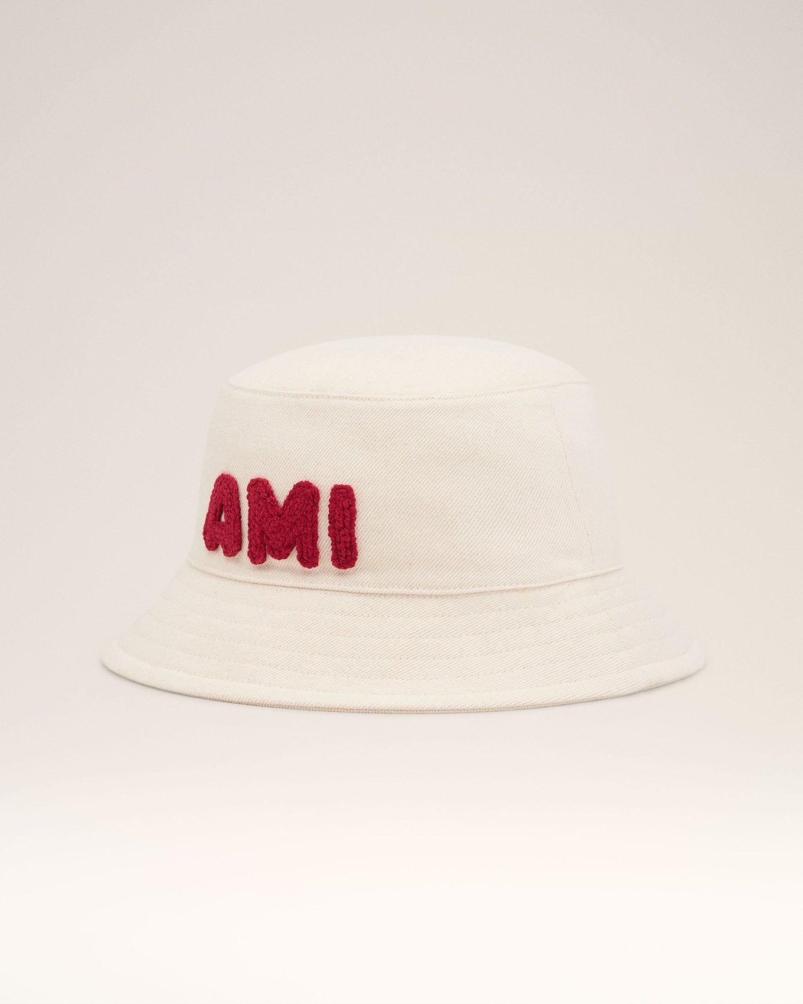 BEIGE COTTON AMI PATCH BUCKET HAT - B30sneakers