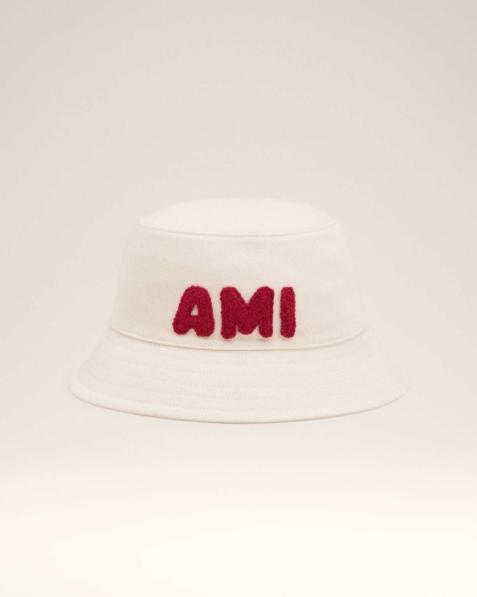 BEIGE COTTON AMI PATCH BUCKET HAT - B30sneakers
