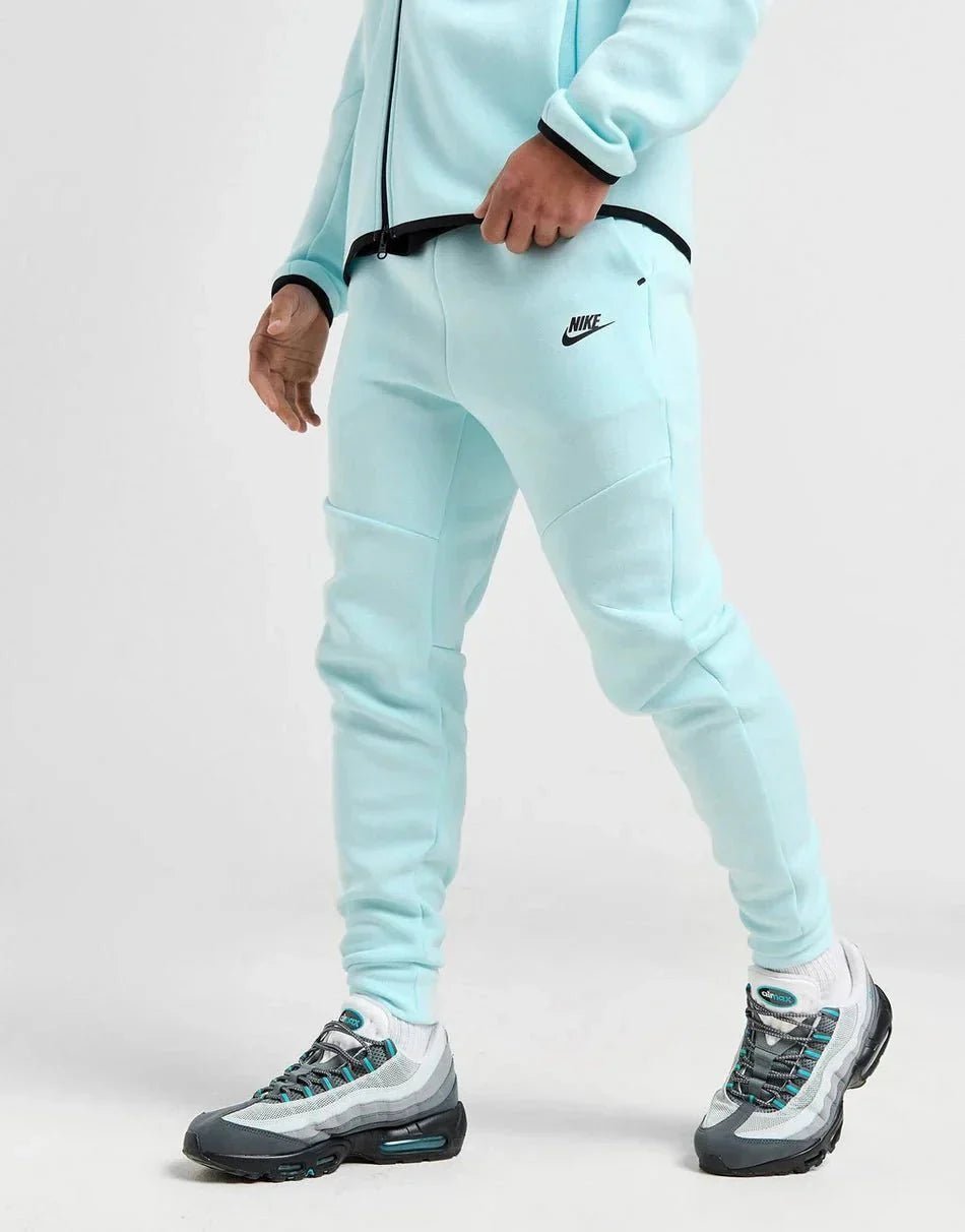 Nike Tech Fleece Joggers - B30sneakers