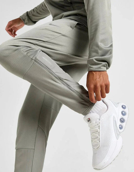 NK Challenger Winter Track Pants - B30sneakers