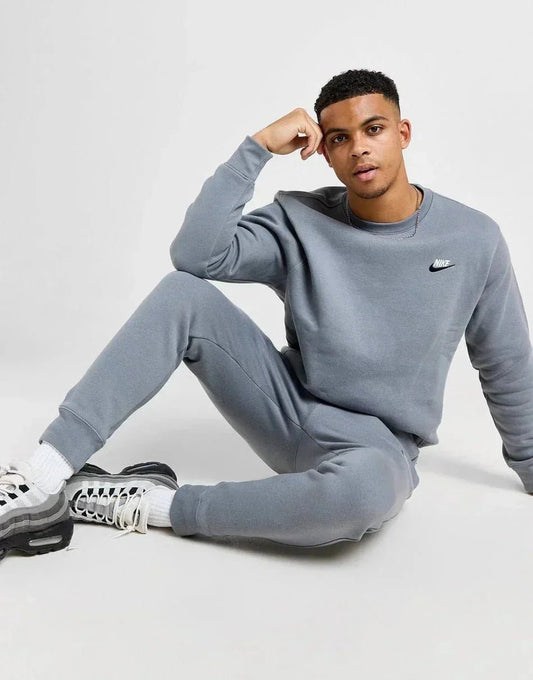 NK Foundation Crew Sweatshirt - B30sneakers