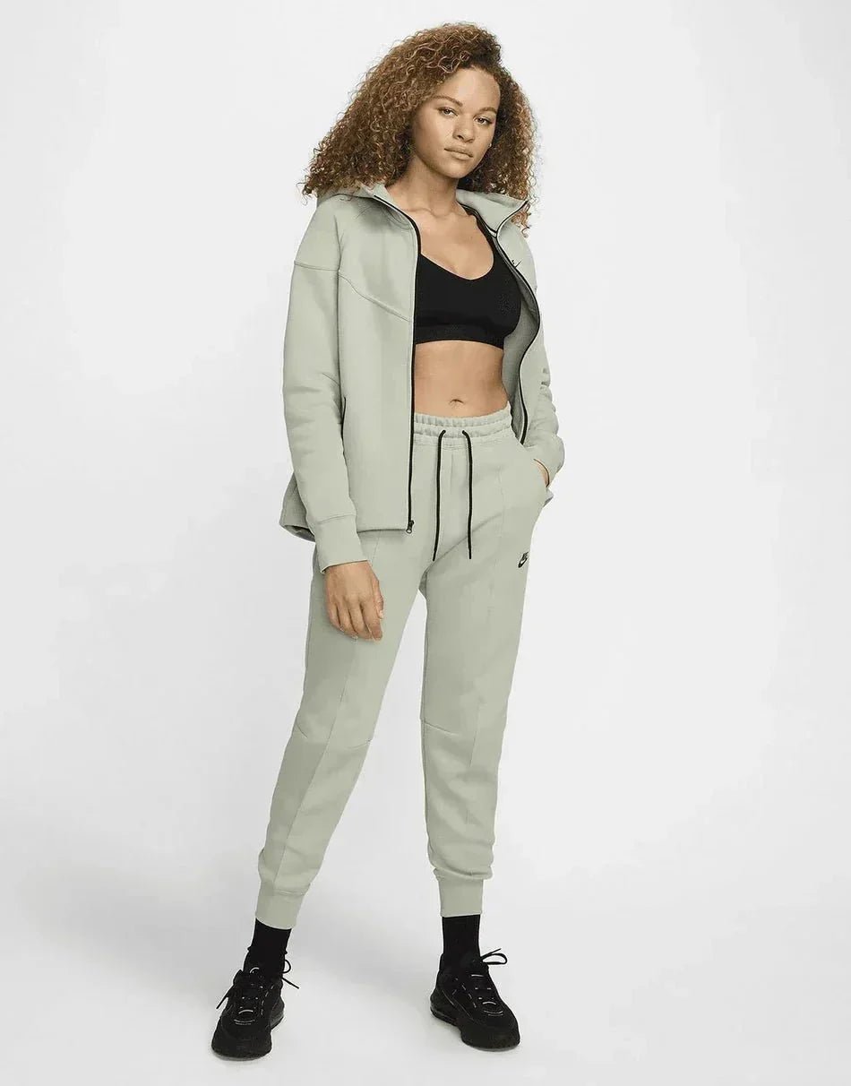 NK Tech Fleece Full Zip Hoodie - B30sneakers