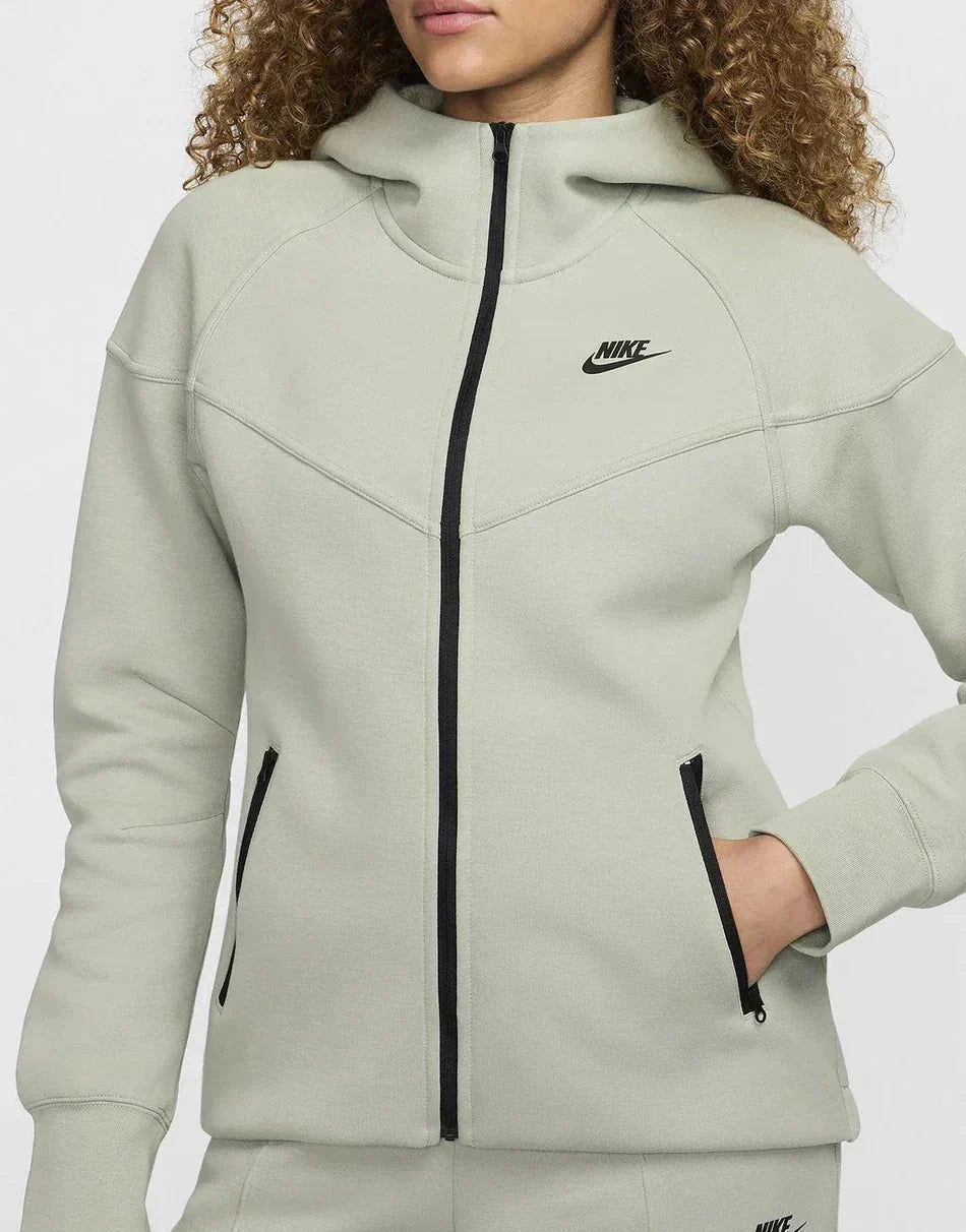 NK Tech Fleece Full Zip Hoodie - B30sneakers