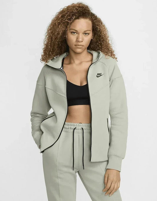 NK Tech Fleece Full Zip Hoodie - B30sneakers