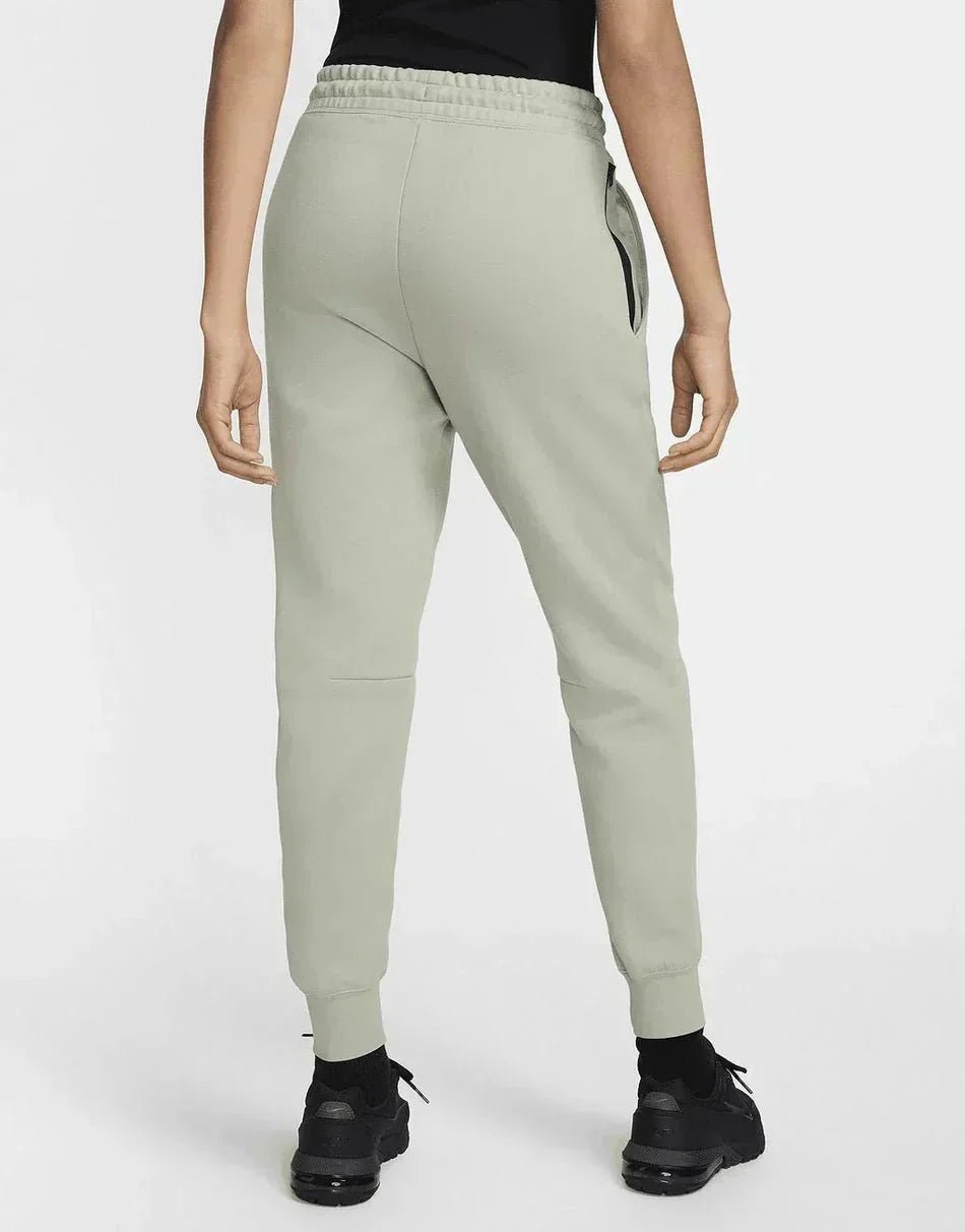 NK Tech Fleece Joggers - B30sneakers