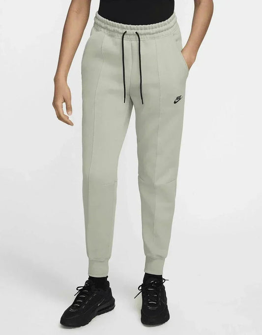 NK Tech Fleece Joggers - B30sneakers