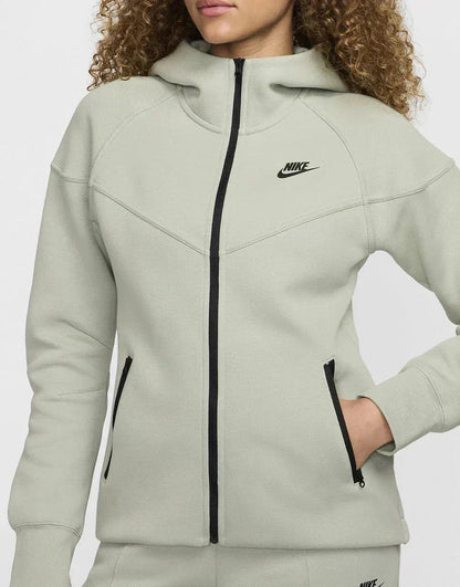 NK Tech Fleece Full Zip Hoodie - B30sneakers